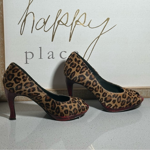 DONALD J PLINER COUTURE TIFF Leopard Calf Hair Peep Toe Pumps Heels 6M - Picture 6 of 12